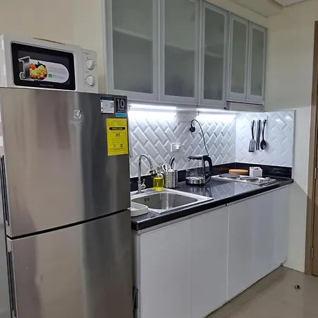 Fully Furnished 1 Bedroom Shore 2 Tower 2 - 10F