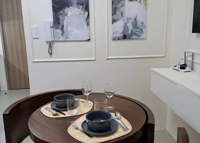 Fully Furnished 1 Bedroom Shore 2 Tower 2 - 10f *