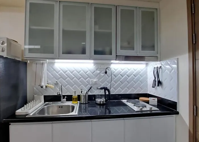 Fully Furnished 1 Bedroom Shore 2 Tower 2 - 10f *